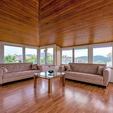 Luxury With Private Pool- Lorraine פאטהיה